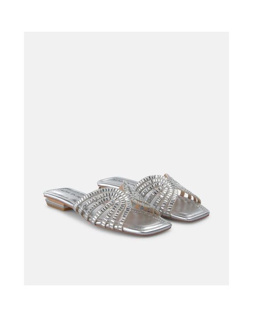 Alma En Pena. White Sliders
