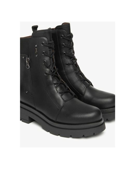 Lace-Up Boots di Nero Giardini in Black