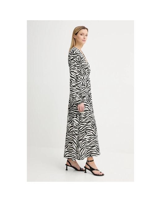 Maxi Dresses Gestuz de color Black