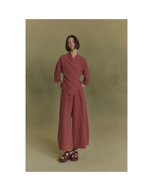 Cortana Kimonos in het Red