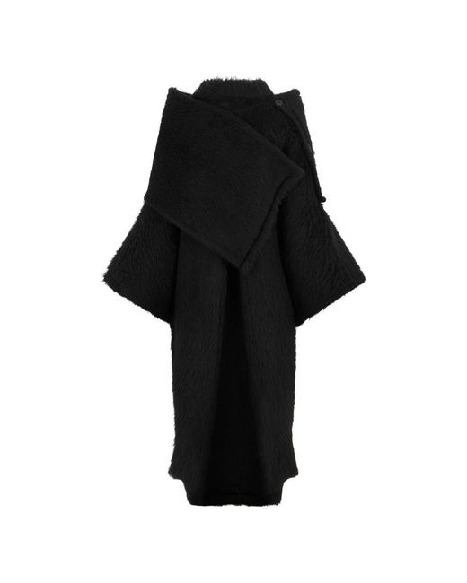 BATAKOVIC Belgrade Black Ponchos
