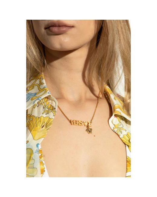 Necklaces Versace en coloris Metallic