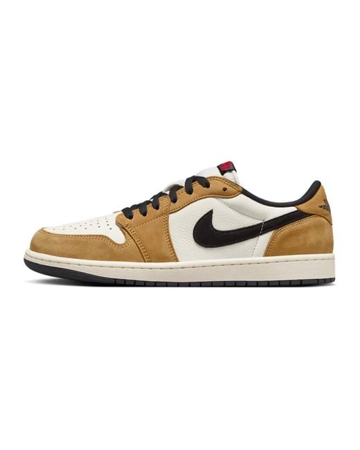 Nike Rookie Of The Year Low Top Sneaker in Brown für Herren