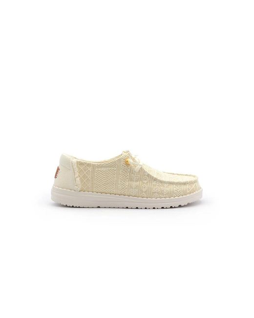 HeyDude Natural Goldene Flache Schnürschuhe Häkeldetails