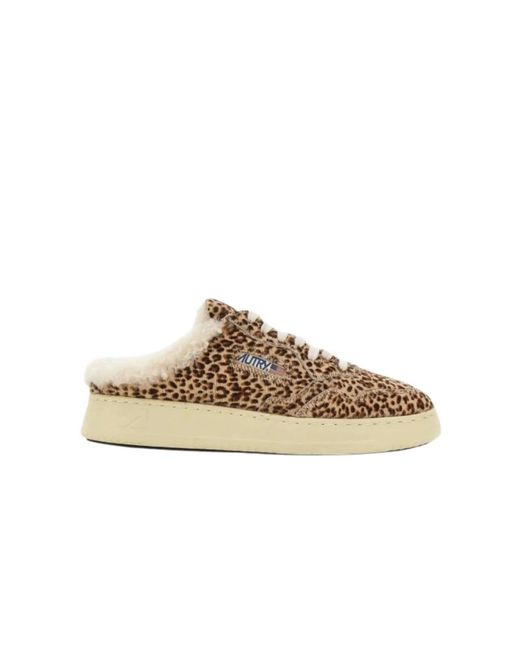 Autry Brown Stylische Sneakers Für Den Alltag