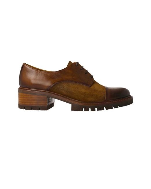 Laced Shoes Calce en coloris Brown