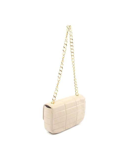 Céline Borsa in het Natural