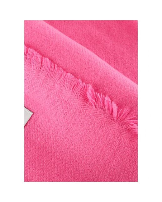 MOMENT IN MAY Winter Scarves in het Pink
