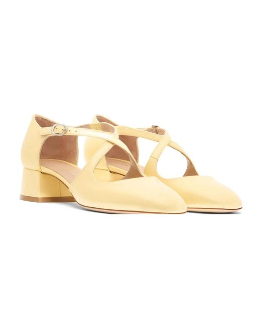 Clem 35 Stuart Weitzman de color Natural