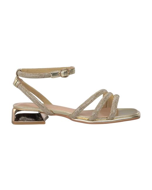 Alma En Pena. Metallic High Heel Sandals