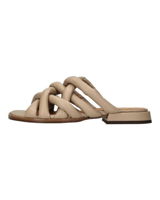 Chie Mihara Wapi-P Mules in het Brown