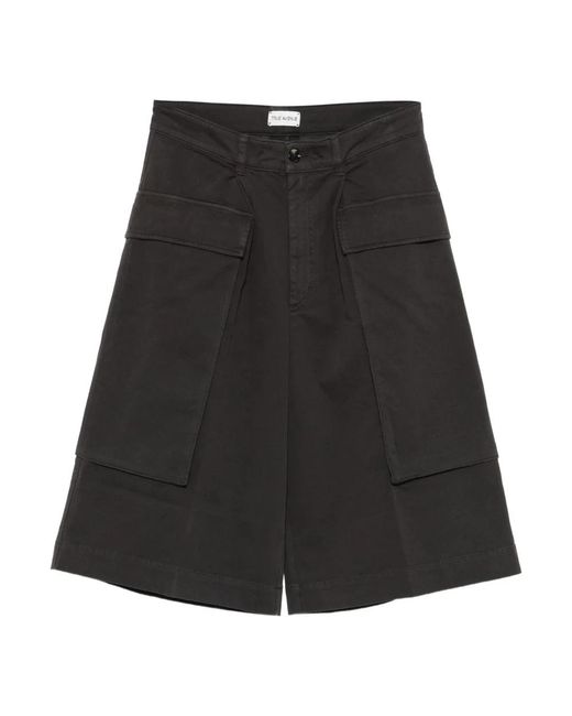 TRUE AVENUE Black Long Shorts