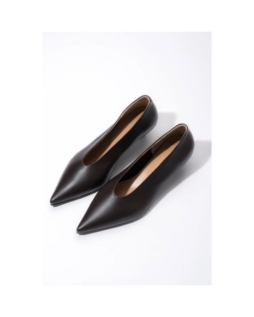 ESTRO Gray Pumps