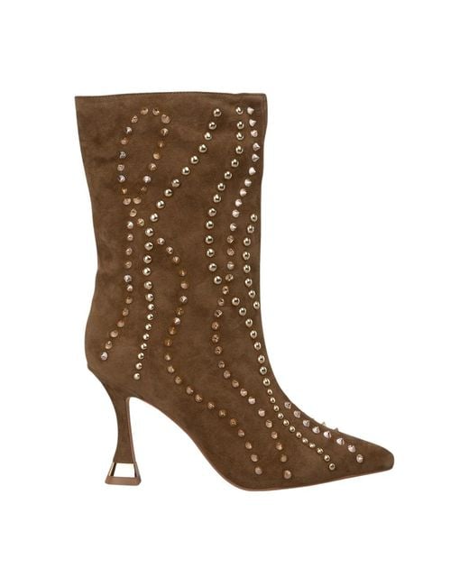 Alma En Pena. Brown Heeled Boots