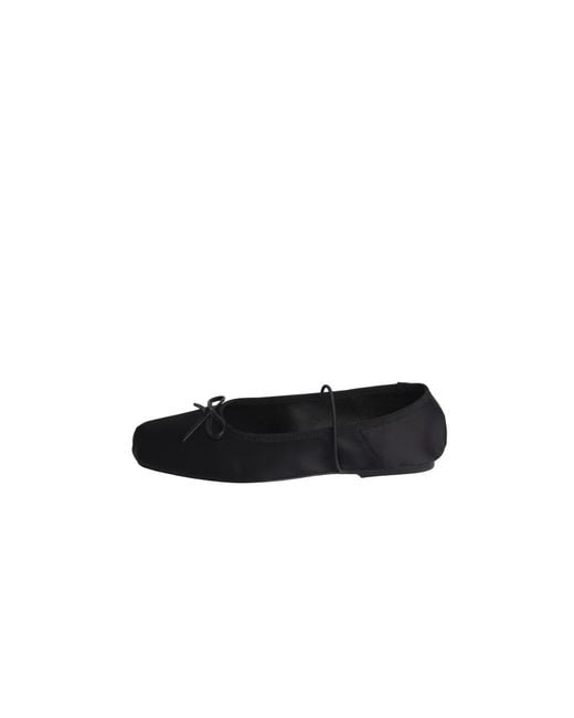 STUDIO AMELIA Black Ballerina Shoes