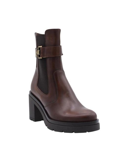 Heeled Boots di Nero Giardini in Brown
