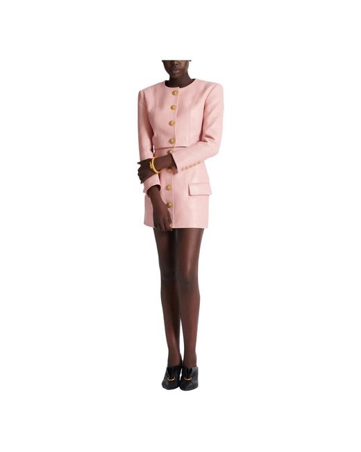Balmain Lange Mouwen Jas Van Lamshuid Met Knopen En Cropped Pasvorm in het Pink