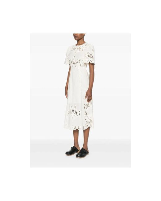 Sea White Besticktes Weißes Kleid Mit Kurzen Ärmeln