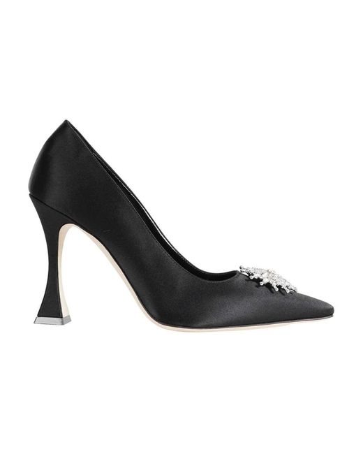 Manolo Blahnik Black Pumps