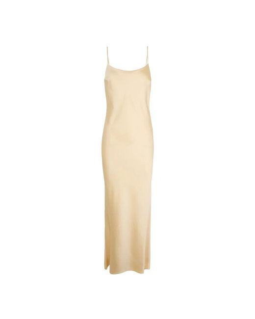 ANDAMANE Natural Gowns