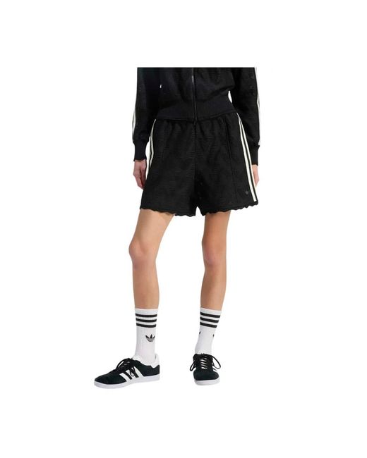 Adidas Firebird Lo Short in het Black