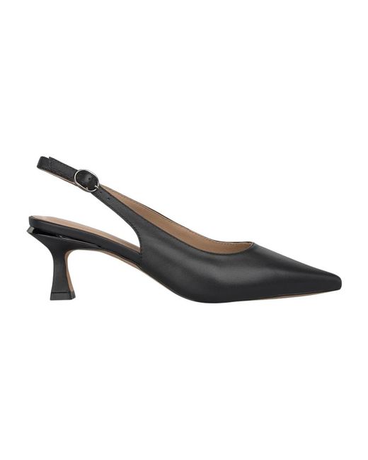 Alma En Pena. Metallic Pumps