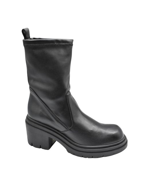 Janet & Janet Black High Boots