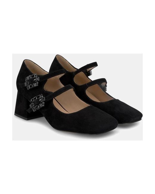 Pumps Alma En Pena. de color Black