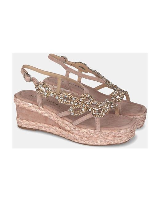 Wedges di Alma En Pena. in Pink