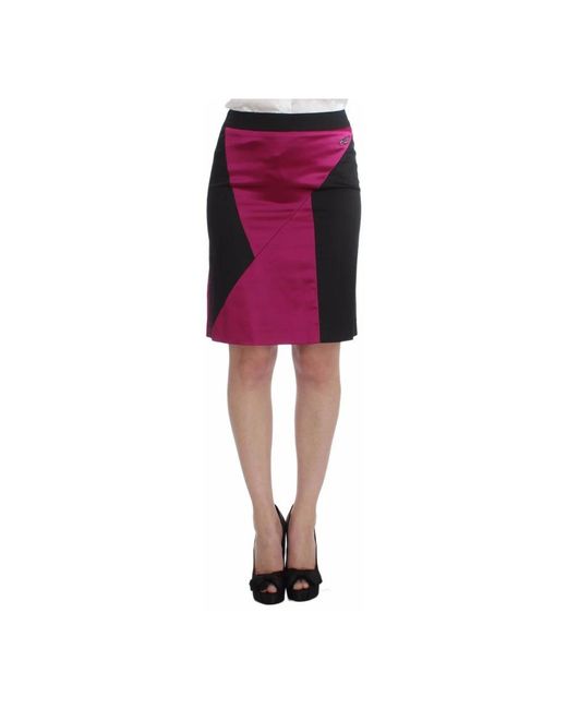 Exte Short Skirts in het Red