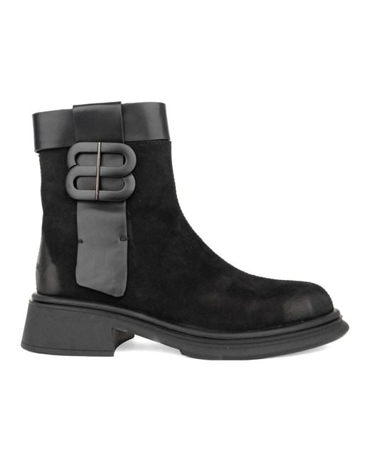 Linda Baumann Black Ankle Boots