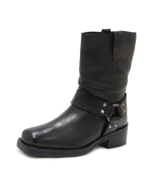 Emanuélle Vee Black Ankle Boots