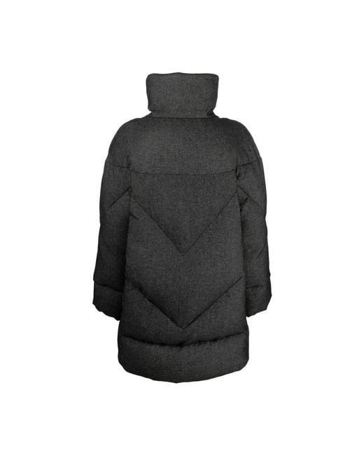 Winter Jackets di Eleventy in Black