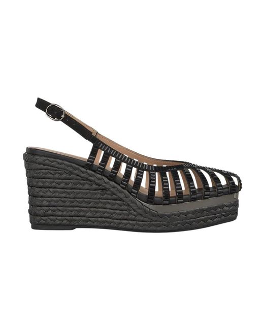 Alma En Pena. Black Wedges