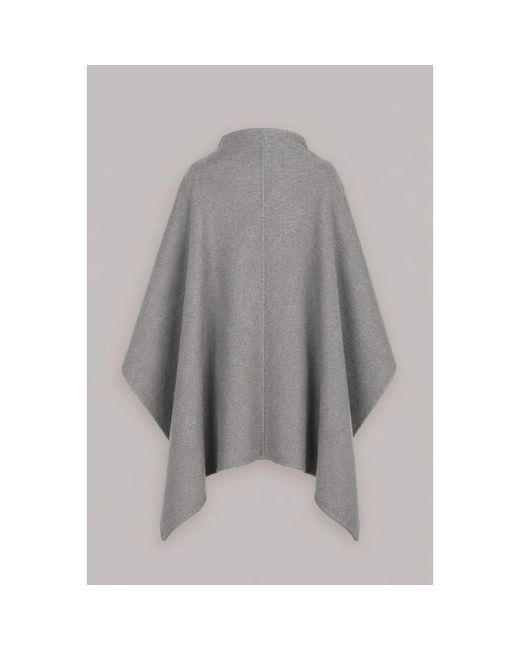 Capes Alberta Ferretti en coloris Gray