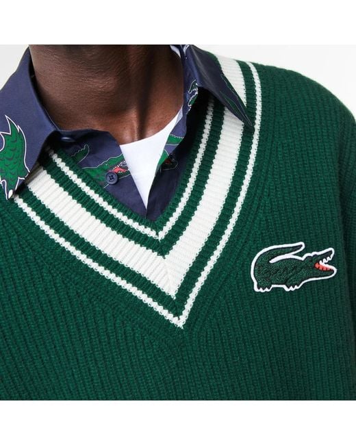 Lacoste Urlaub gestreiftes v-ausschnitt-pullover comic effect badge in Green für Herren