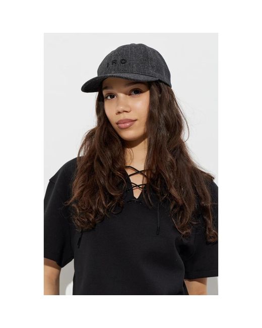 Caps di IRO in Black