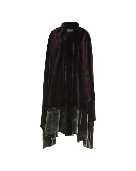Capes di Alberta Ferretti in Black