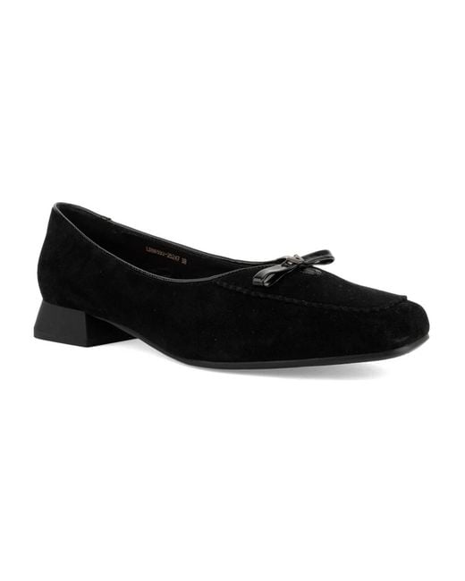 Linda Baumann Black Pumps