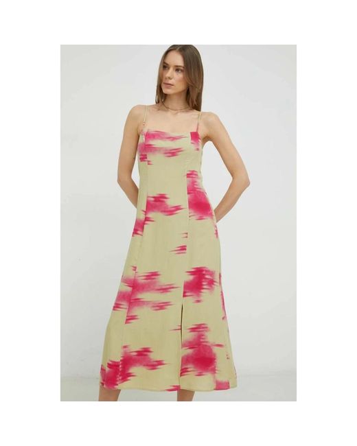 Samsøe & Samsøe Button Print Midi Jurk in het Pink