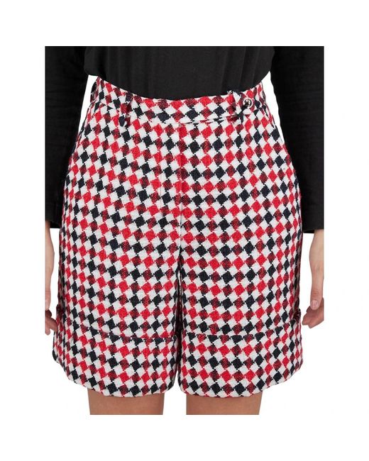 Kiton Red Short Shorts