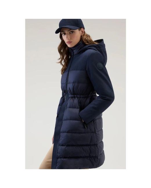 Down Coats di Woolrich in Blue