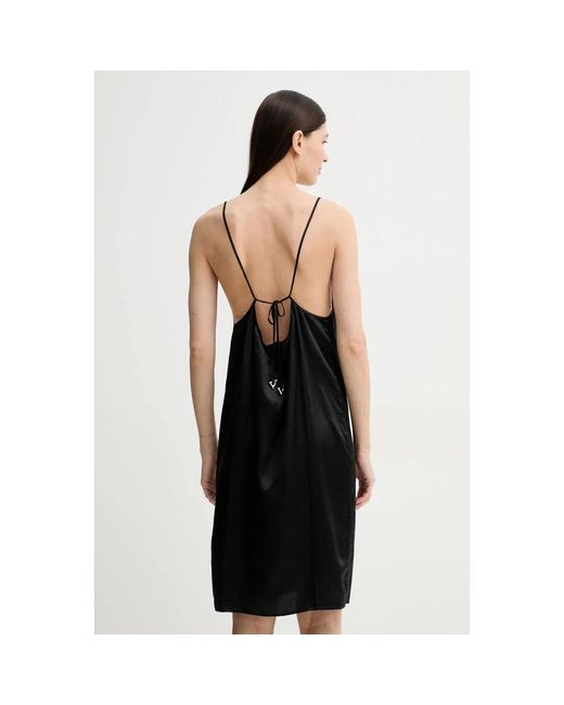 Aeron Abaco Jurk in het Black