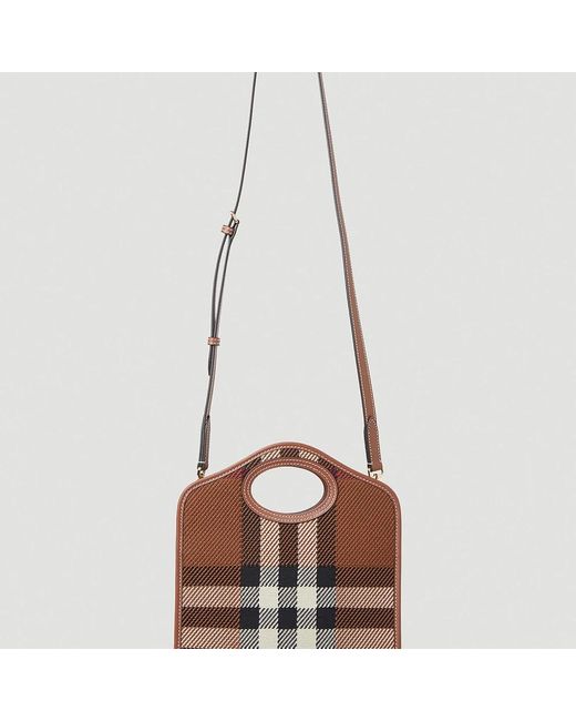 Burberry Handbags in het Brown