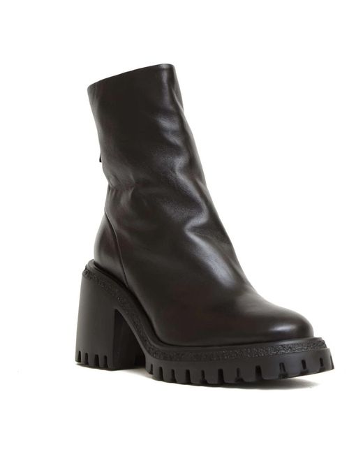 Halmanera Black Heeled Boots