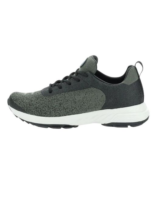 Sneakers di Uyn in Black