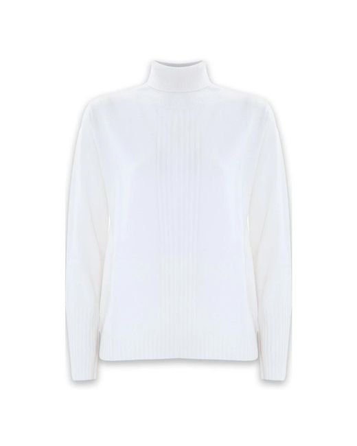 Kocca Truien & Vesten ,Wit ,Chique Trui Met Hoge Rolkraag En Centraal Ribbelpatroon in het White