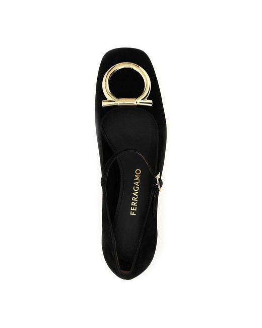 Ferragamo Black Pumps