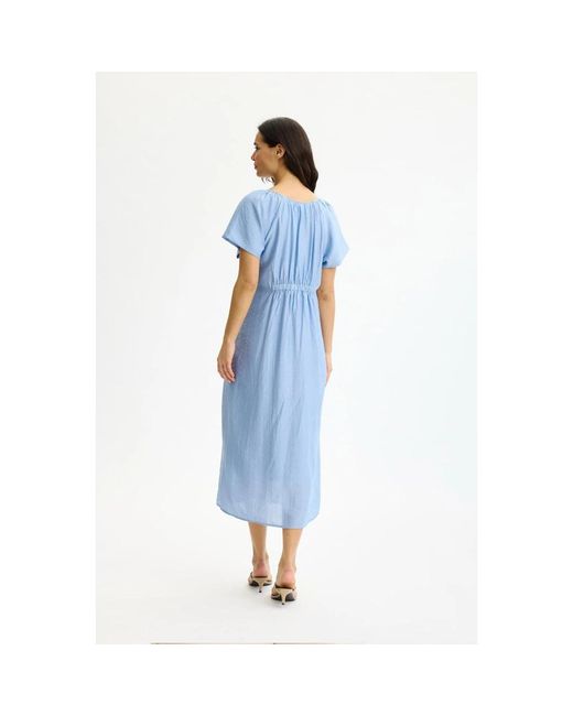 Midi Dresses iN FRONT de color Blue