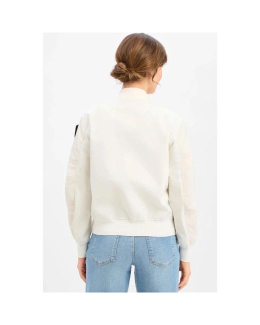 Light Jackets Blauer de color White